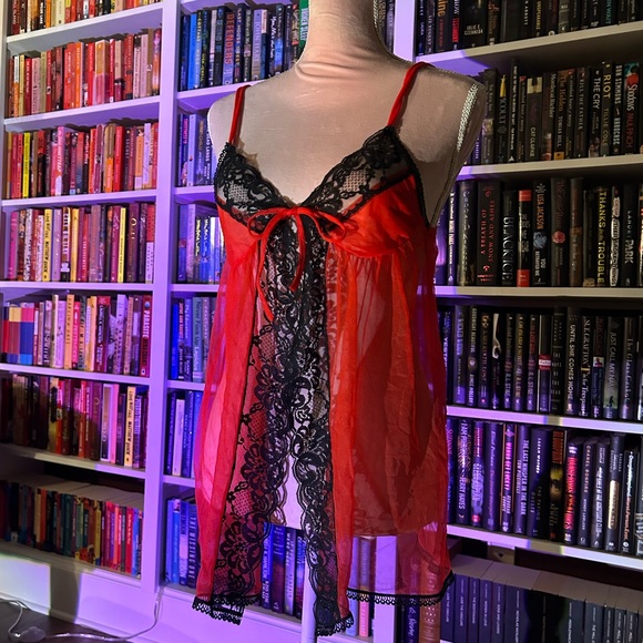 Victoria’s secret, red see through mesh lingerie top, black lace - Picture 2 of 5